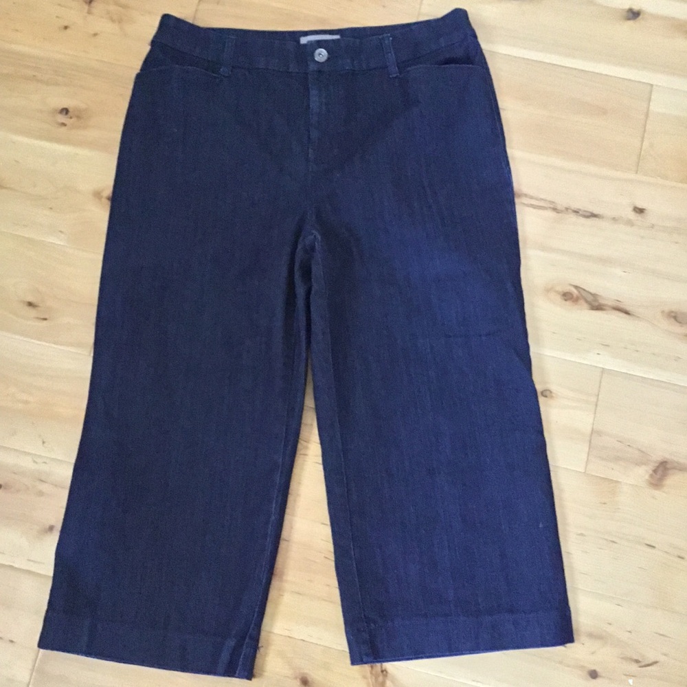 Chico’s Crop Jeans Size 1 US8